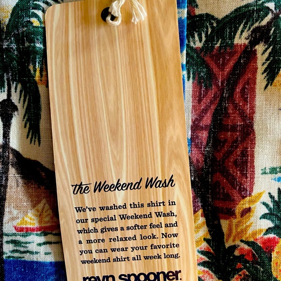 Reyn Spooner Merle Kalikimaka Tailored Fit
2XL - Picture 5 of 5